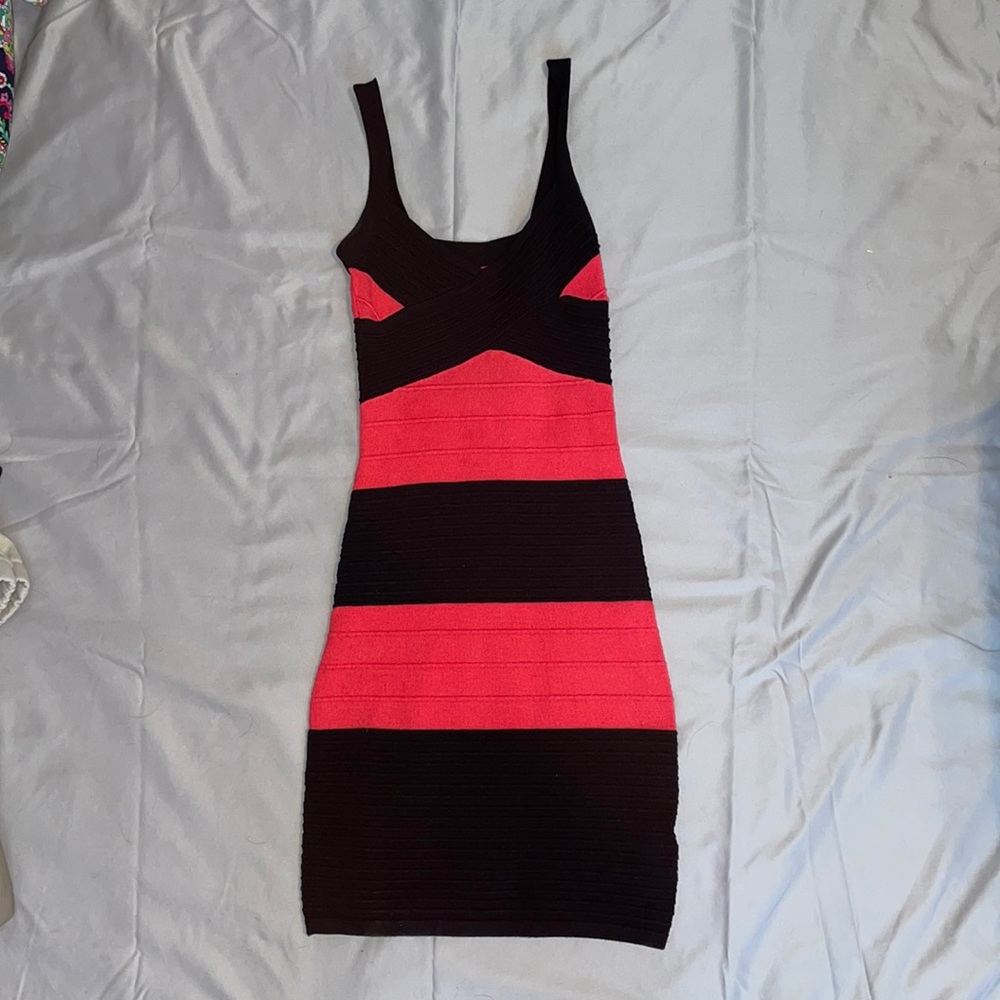Guess body con dress